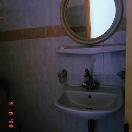 Studio Saronis